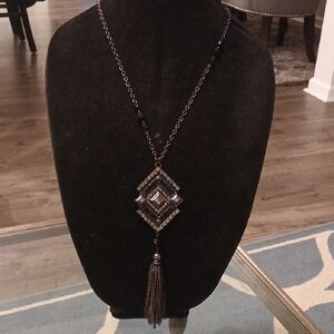 Elegant Black and Silver Pendant Necklace